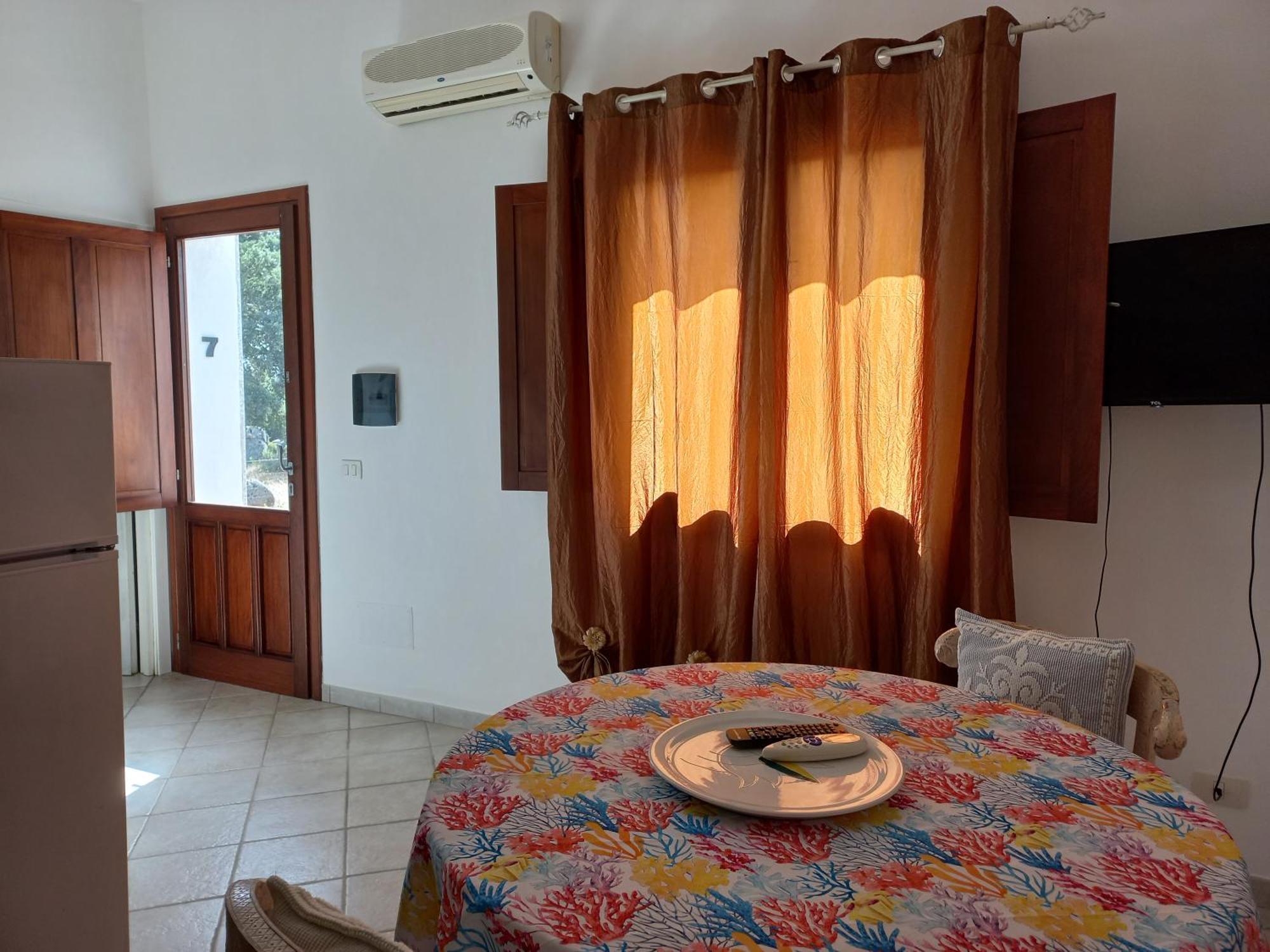Chicchiritanos Bed & Breakfast Monti Екстериор снимка
