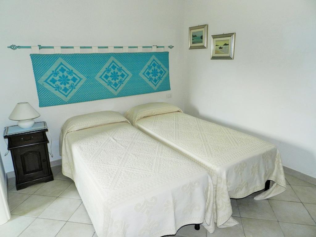 Chicchiritanos Bed & Breakfast Monti Стая снимка